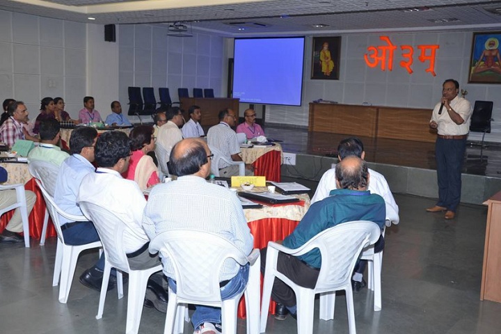 DAV Mukhyamantri Public School-Seminar