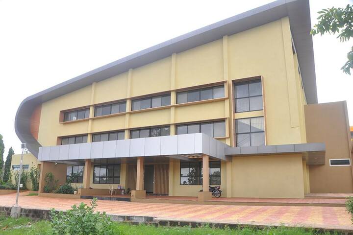 Dnyan Prabodhan Mandir-School Building