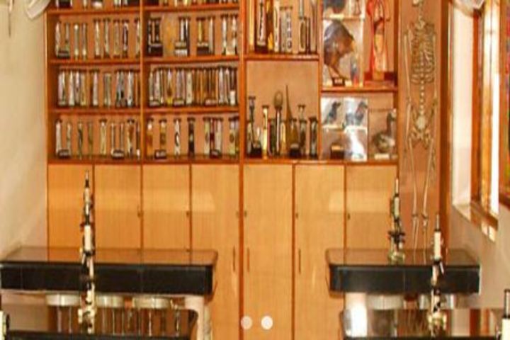 St Johns School-Biology Lab