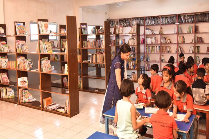 Arihant International Academy-Library