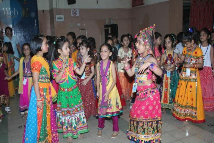 Maneckji Cooper Education Trust School-Fancy Dress