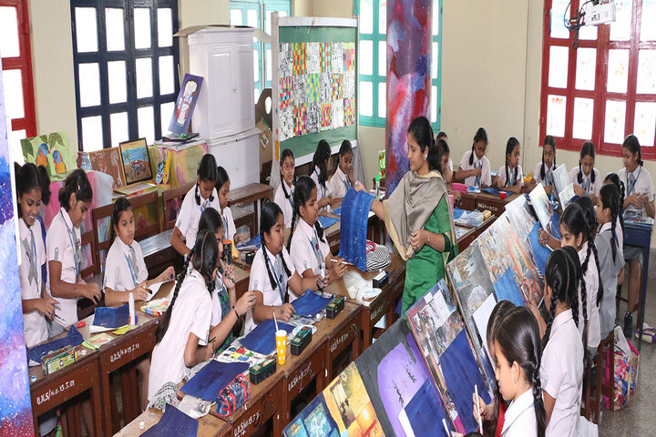 Queen Mary School-Art room