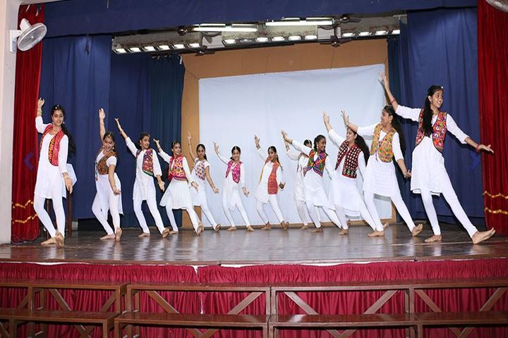 Queen Mary School-Dance