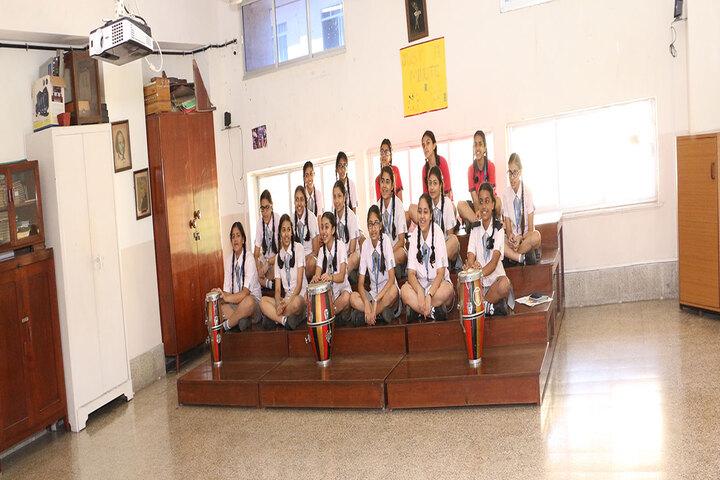 Queen Mary School-Music room