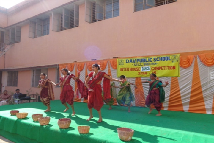 Dav Public School -Group dance