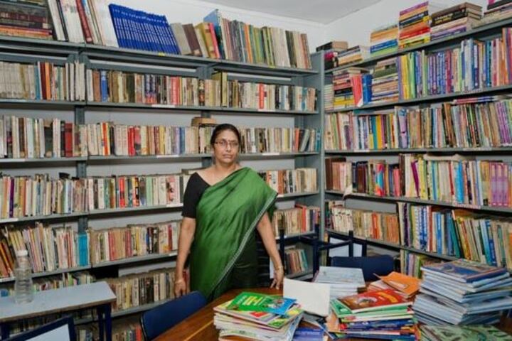The Scholar High School-Library
