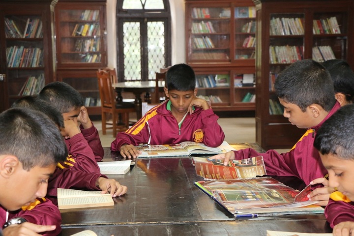 St Peters School-Labrary