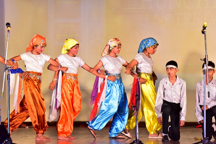 Hutchings High School and Junior College-Dance
