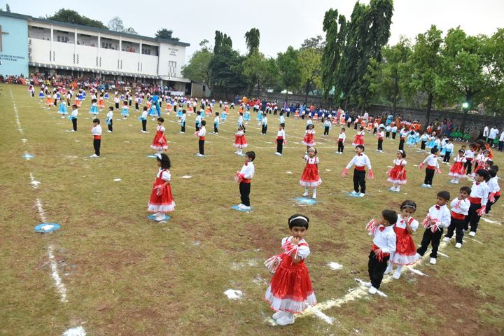 Hutchings High School and Junior College-Kids Dance
