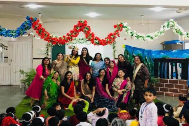 Smt Ramdevi Sobhraj Bajaj Arya Vidya Mandir-Janmashtami