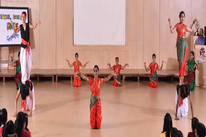 Hiranandani Foundation School-Traditional Dance