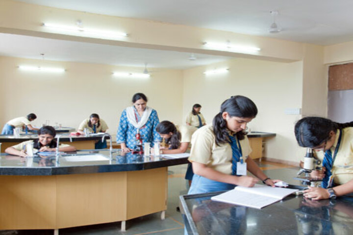 North Point School-Physics Lab