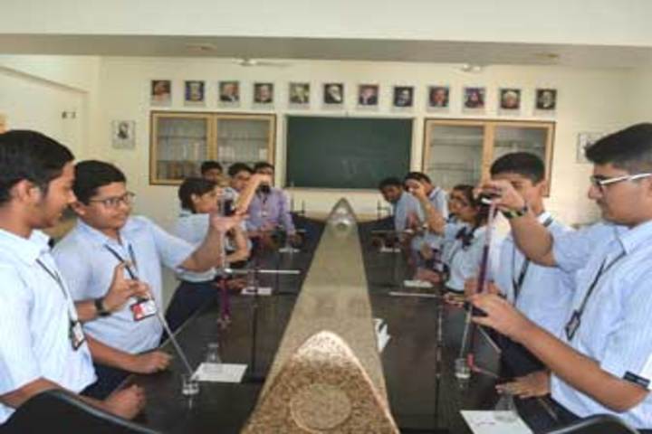 Fravashi Academy-Lab