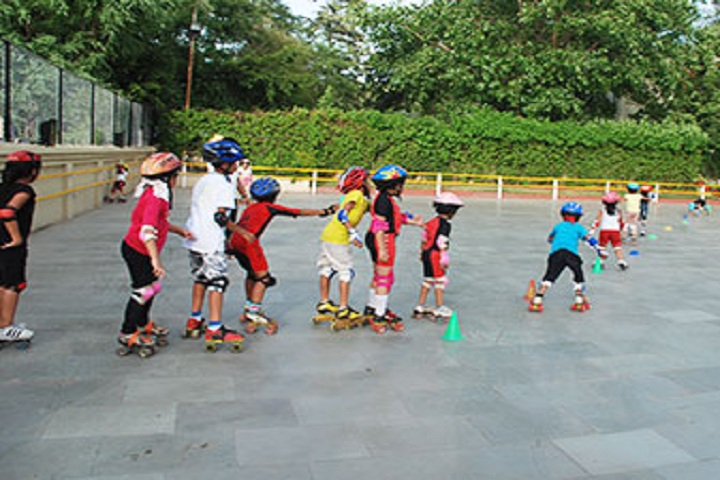 Fravashi Academy-Skating
