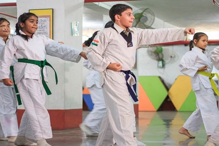 Avalon Heights International School-Karate