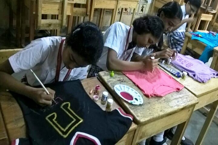 Vishwajyot High School-Art