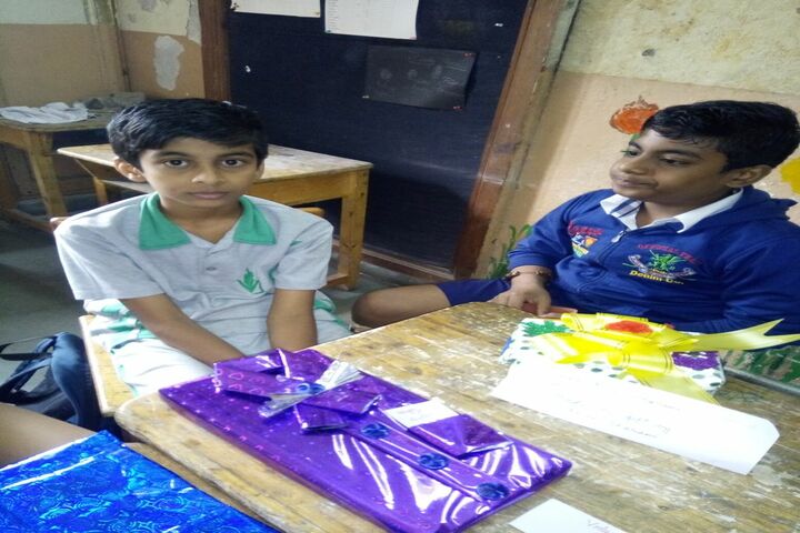Vishwajyot High School-Gift Making