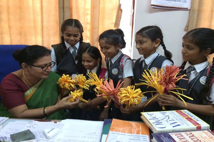 Sharada Gyan Peeth International School-Art And Craft
