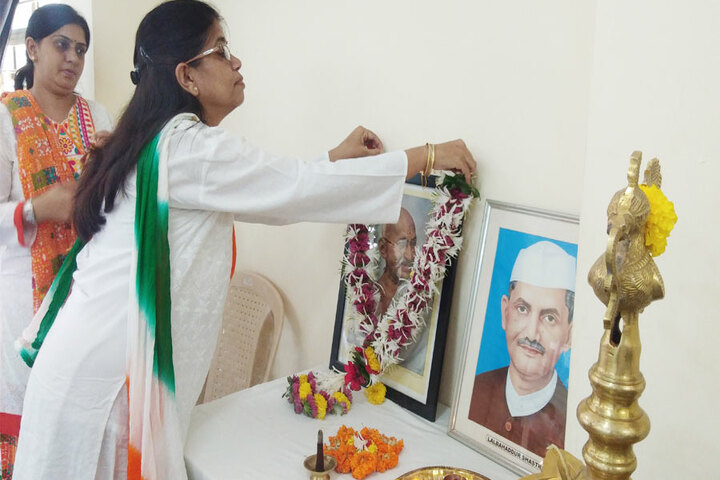 Tomoae Primary English Medium School-Mahatma Gandhi Celebrations