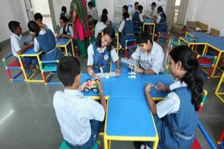 Sadhu Vaswani International School-Mexus Lab