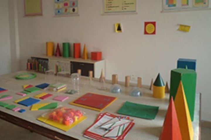Delhi Public School Kawardha-Arts Room