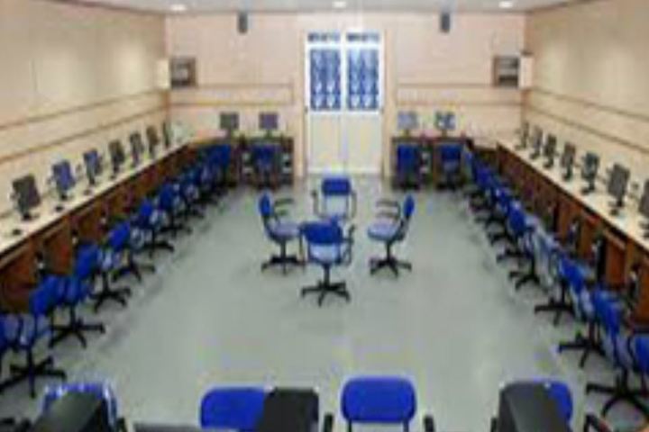 Delhi Public School Kawardha-Computer Lab