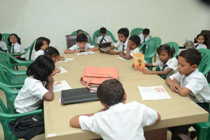 Delhi Public School Kawardha-Primary library