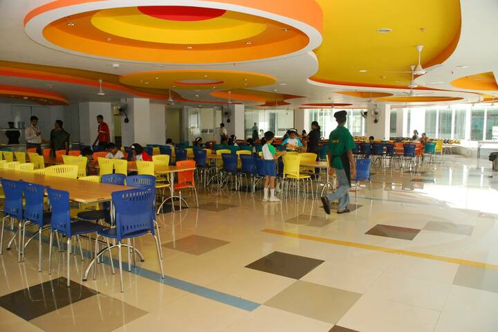 Goldcrest High-Meeting Room