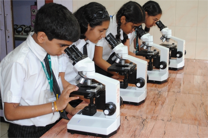 Universal High School-Science Lab