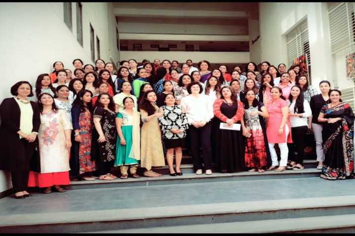 Kohinoor International School-Staff