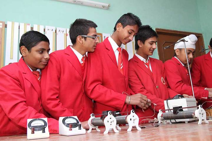 Little Flower Convent School - Physics Lab