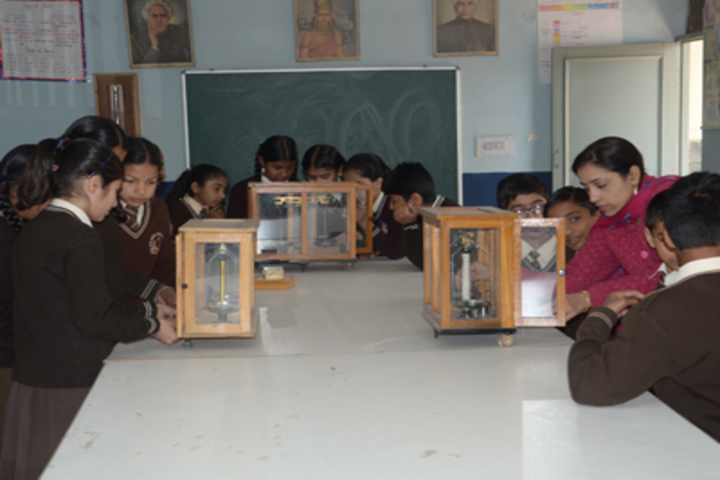 New Angel Public School-Physics Lab