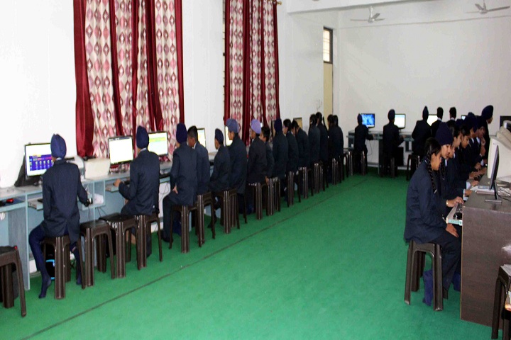 Baalak Yesu Convent School-Computer lab