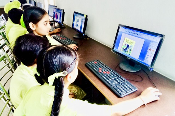 Carol Convent School-Computer Lab