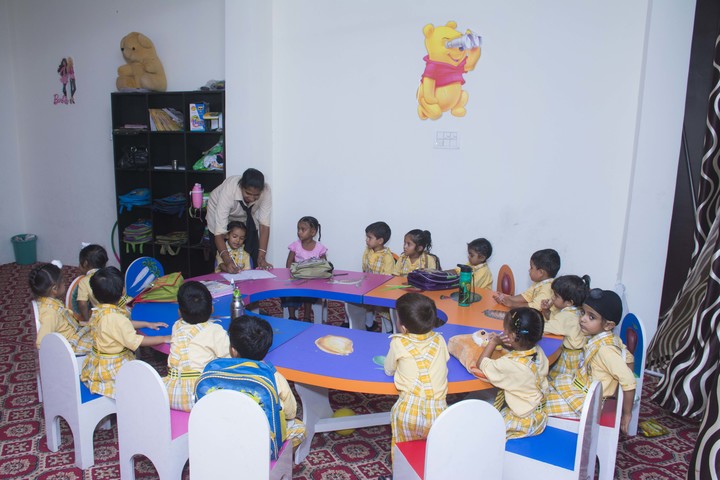 U K International School-Play School