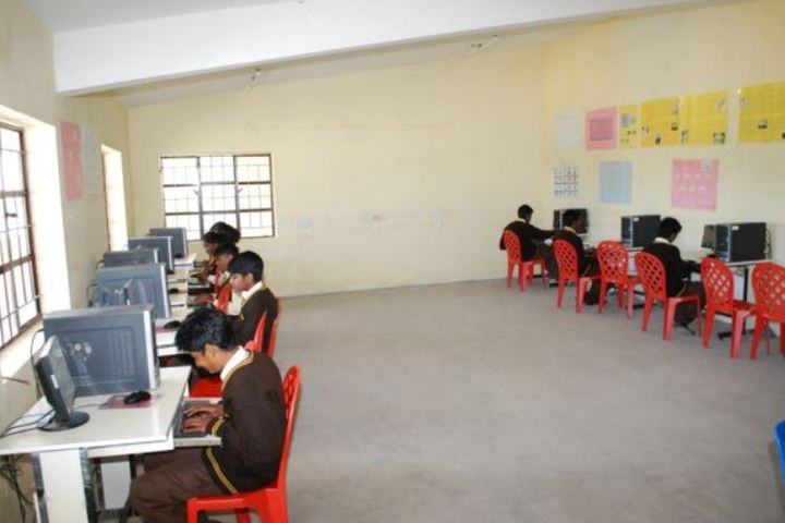 Kodaikanal Public School-Computer Lab