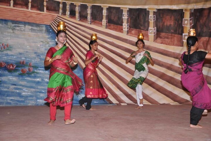 Abacus Montessori School-Dance