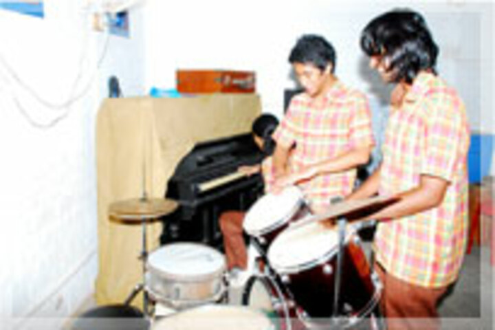 Abacus Montessori School-Music