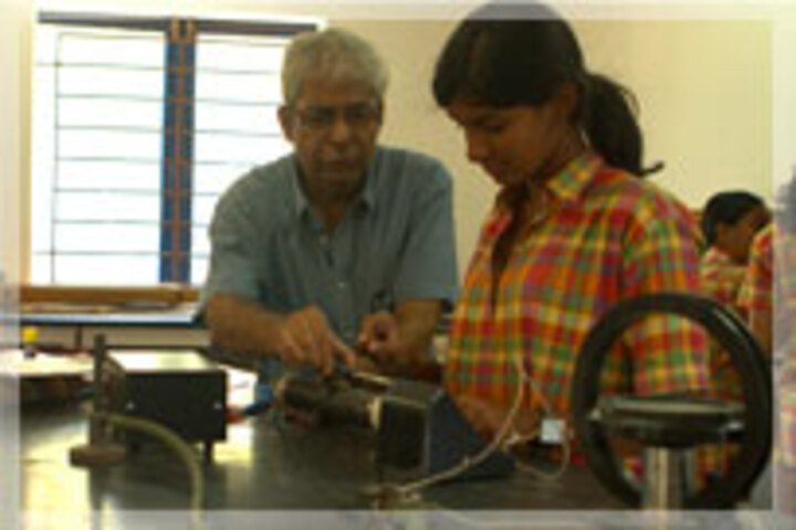 Abacus Montessori School-Physics Lab