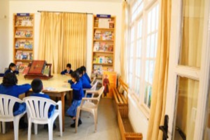 Crescent Castle Public School-Library