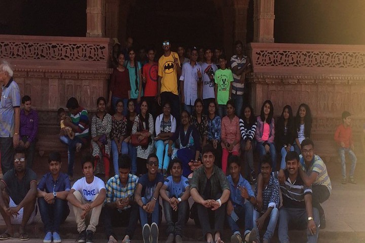 Crescent Castle Public School-Tour