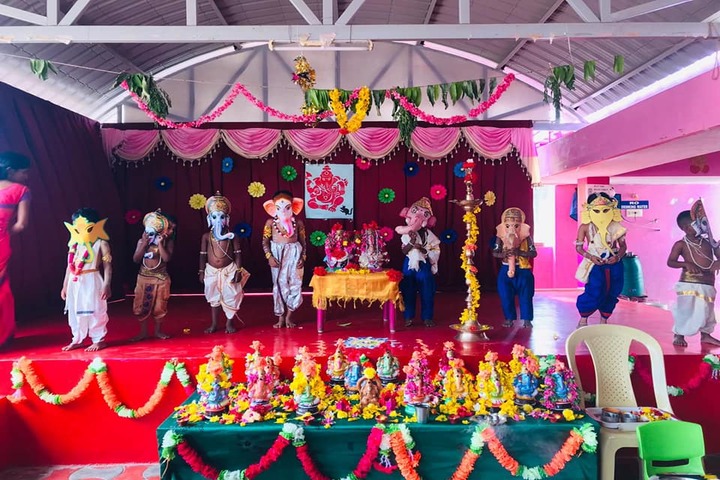 Shri Vijayalakshmi Vidhyalayaa International School-Festival Celebration
