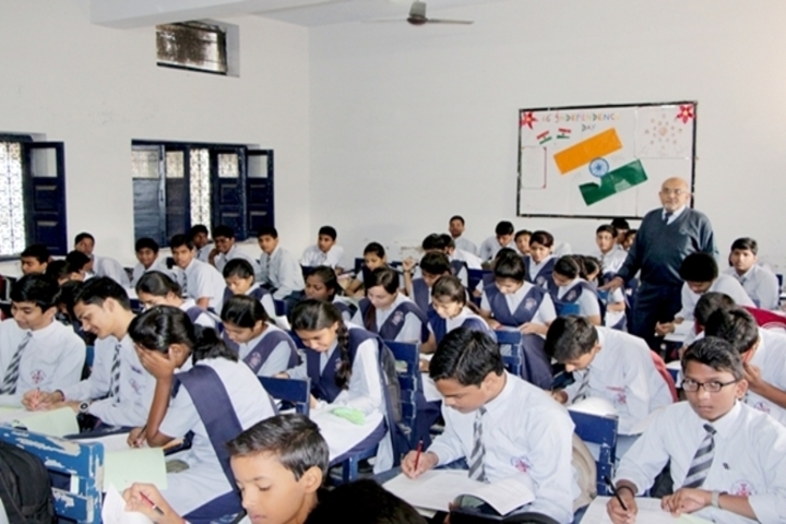 Bishop Johnson School and College-Classroom