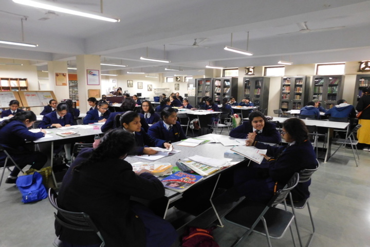 La Martiniere Girls College-Library