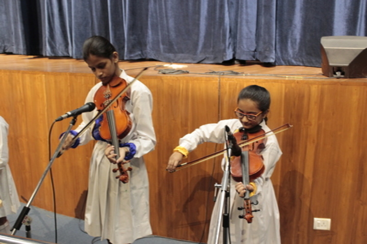 La Martiniere Girls College-Music Activity