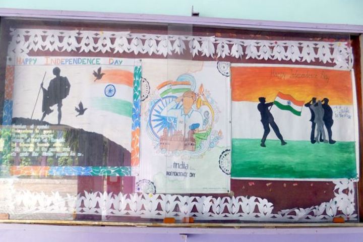 St Dominic Savio School-Posters made on Independence Day