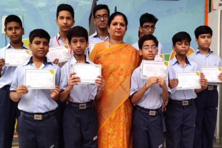 City Montessori Inter College-Felicitation