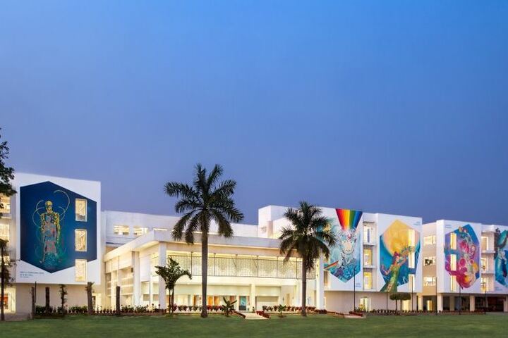Seth M R Jaipuria School-School Campus