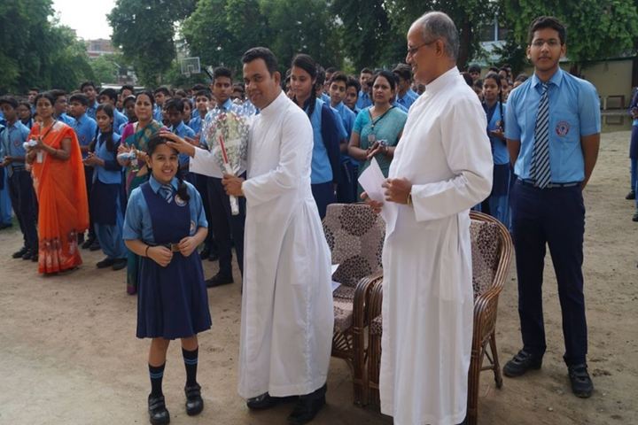 St Thomas School-honour