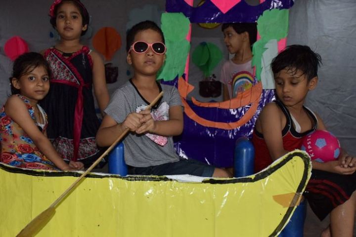 Metropolitan School-Classroom Activity